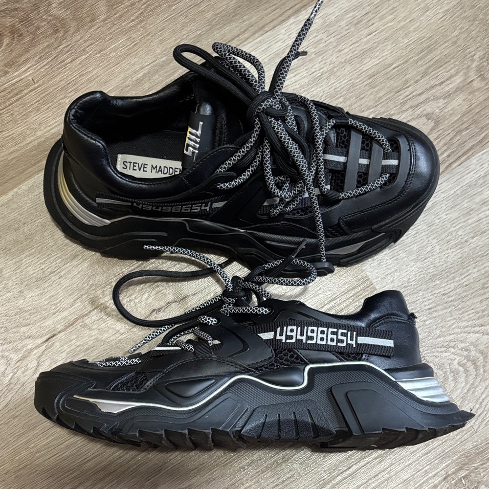 Steve Madden Black and Silver Chunky Sneakers | 9 |